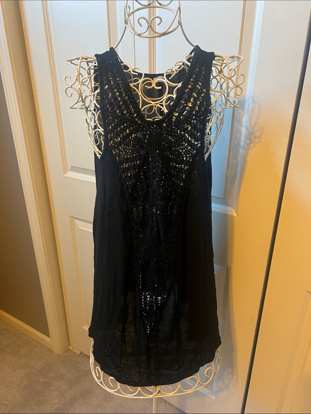 O’Neill Black Crochet Front Sleeveless Swimsuit Coverup